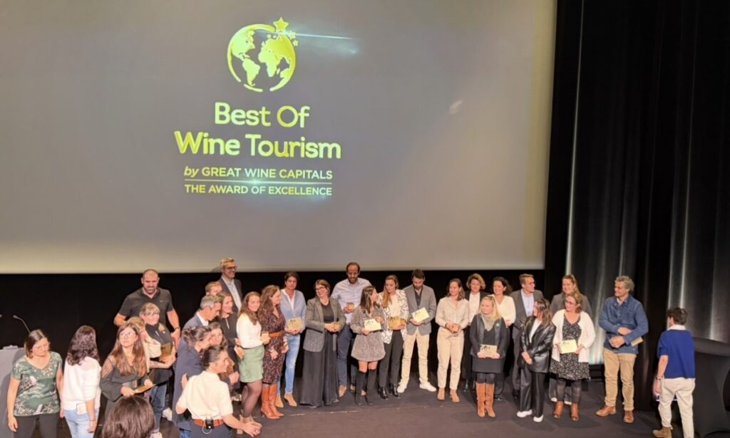 Lauréats bordelais des Best of Wine Tourism 2026 lors de la cérémonie à la Cité du Vin à Bordeaux
