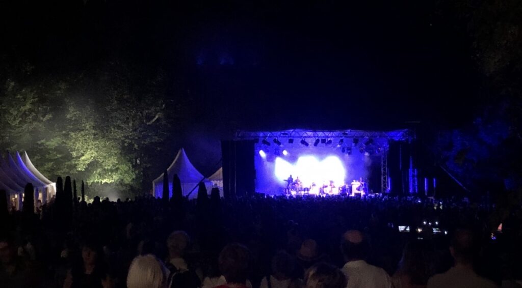 Concert les scènes d'été en Gironde dans le parc du Château de La Rivière